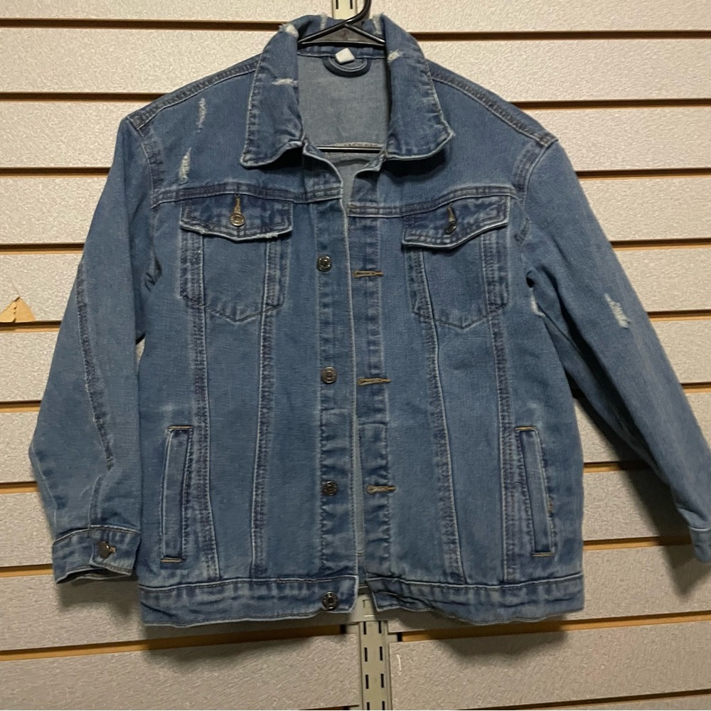 Boutique Jean Jacket‎ Small Distressed Button Up